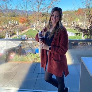 Meet your Posher, Andrea